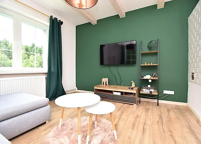 Siedlisko Podjaworzem Dom wakacyjny *